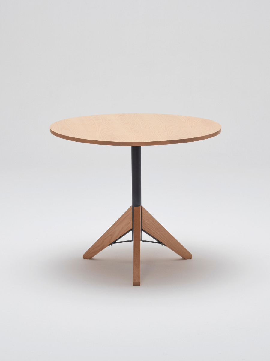 Contemporary 3-Leg Pedestal