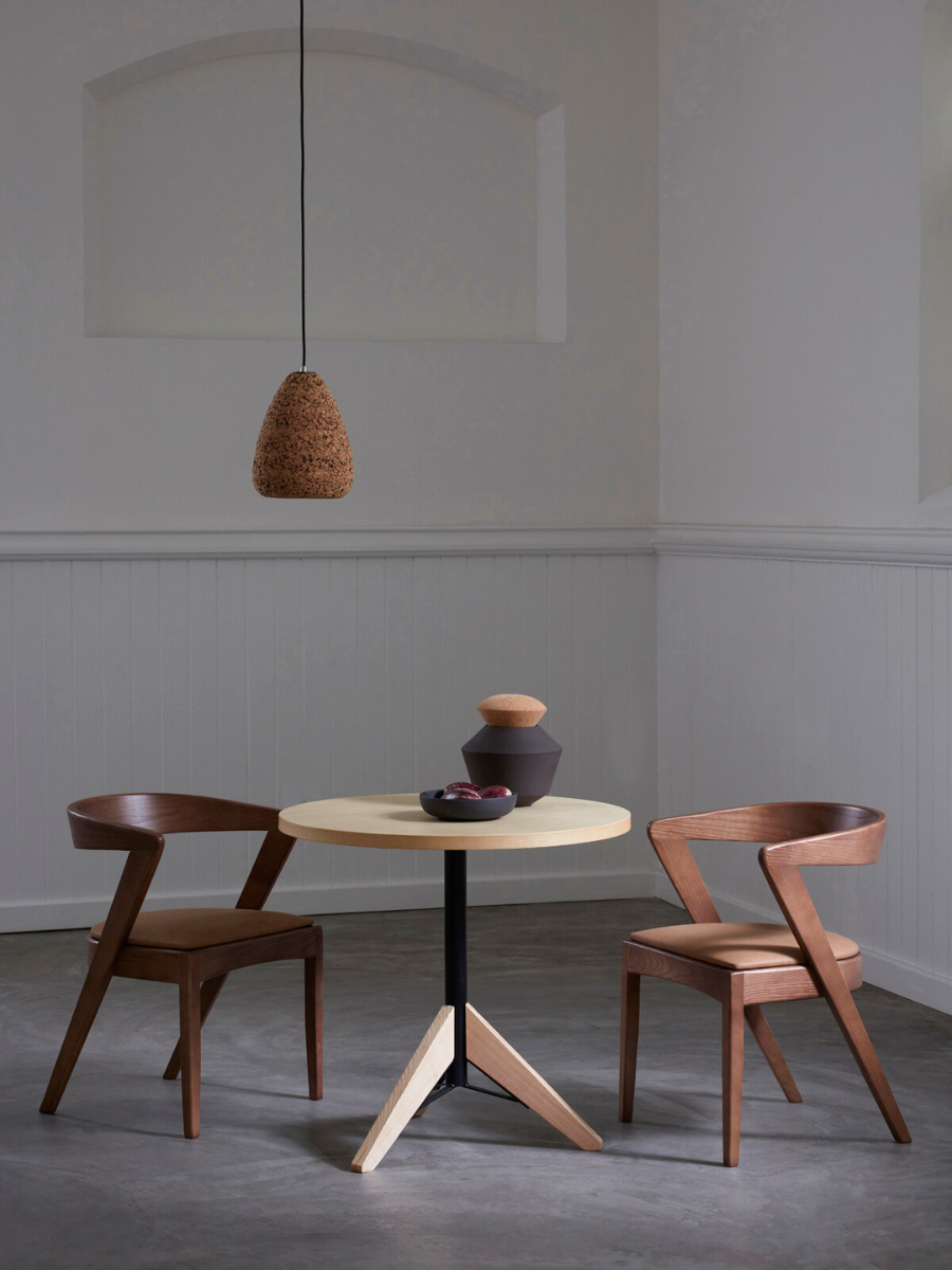 Contemporary 3-Leg Pedestal